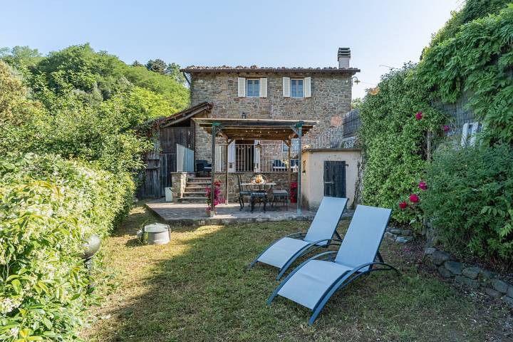 Ferienhaus für 10 Personen, mit Balkon und Garten in Lucca