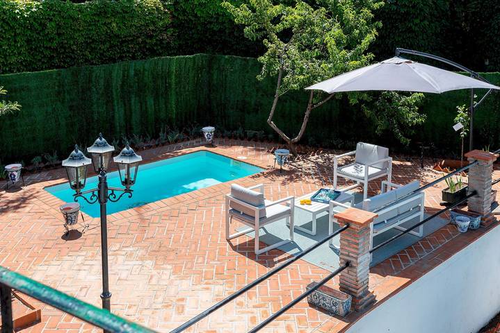 Apartamento para 8 personas, con Jardín en Granada