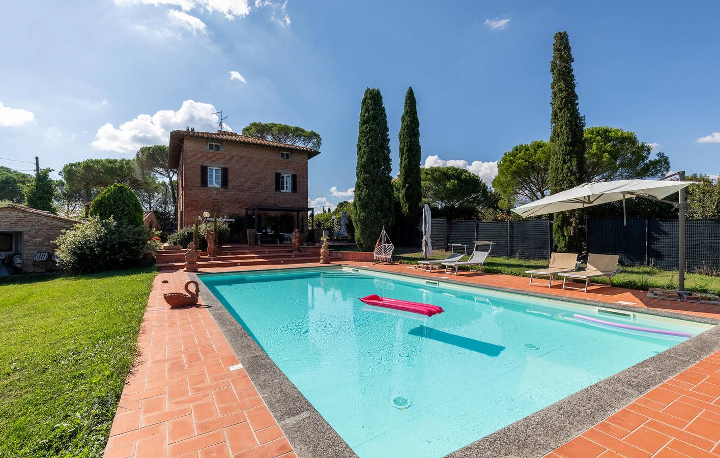 Apt de 230m2 avec piscine et jardin près de Lago di Chiusi in Castiglione del Lago, Lac Trasimène