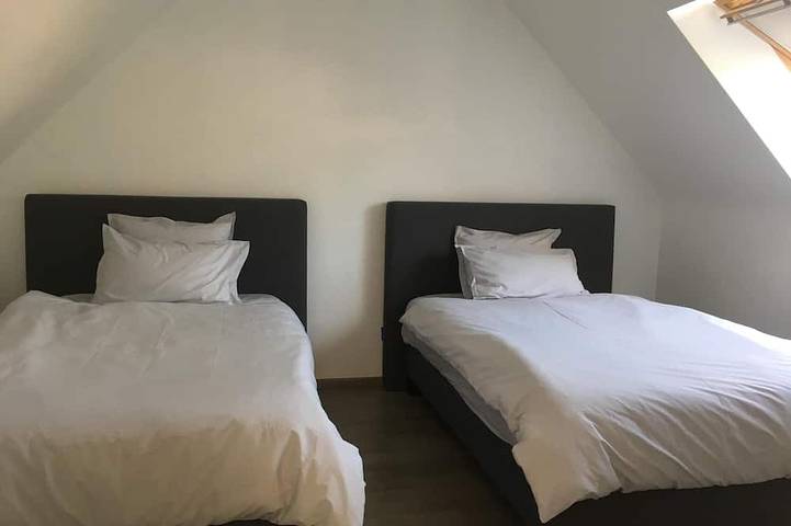 Location de vacances pour 6 personnes, avec terrasse et jardin à Nivelles - 3