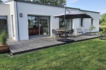 Gîte pour 6 personnes, avec terrasse et jardin à Péaule