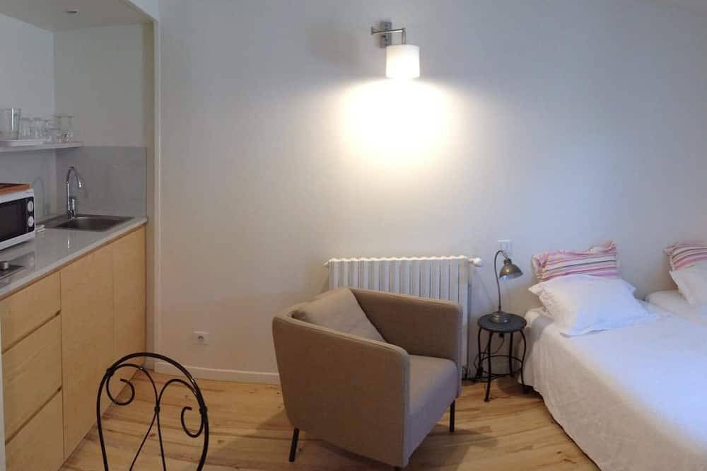 Apartamento entero, Studio Camélia-Estudio-Confortable-Baño para personas con movilidad reducida-... in Jurançon, Béarn