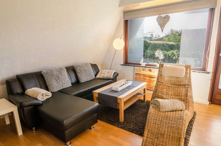 Ferienhaus für 4 Personen, mit Balkon und Garten sowie Seeblick in Südbrookmerland - 4