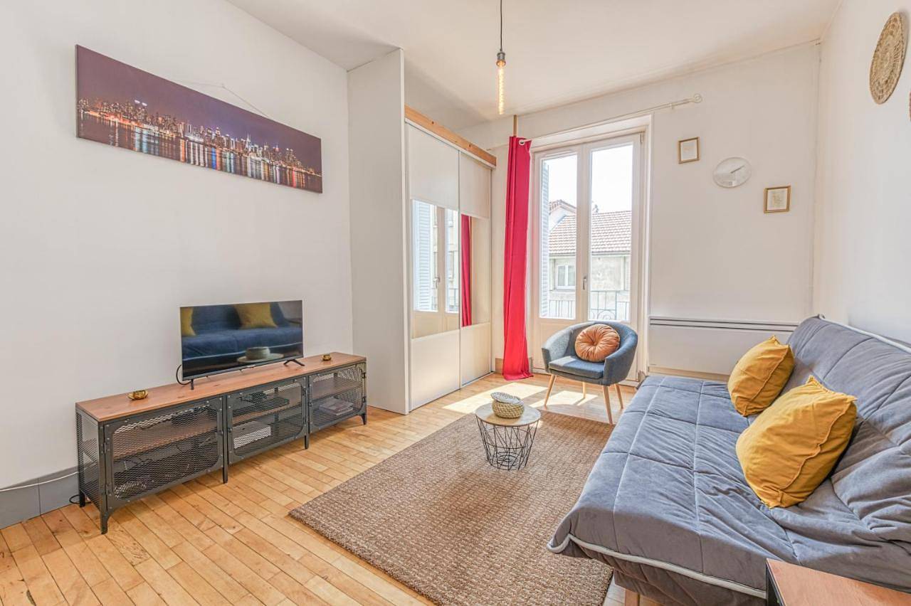 Appartement entier, One-Bedroom Apartment in Grenoble, Isère