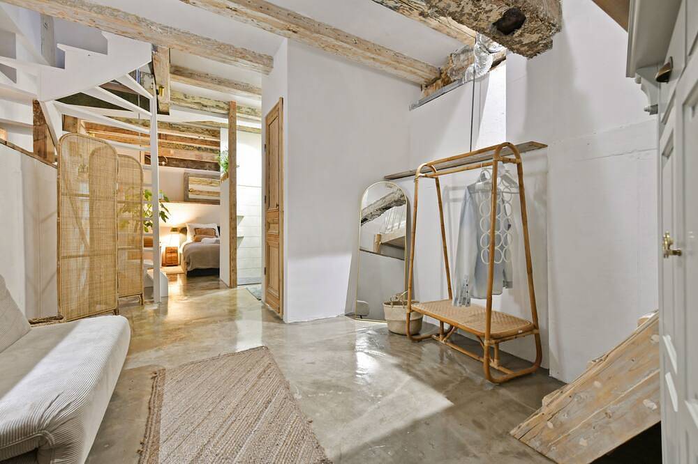 Zentral gelegenes Haus aus dem 18. Jahrhundert, sonniger Balkon, Museumsviertel zu Fuß erreichbar in Holländische Küste