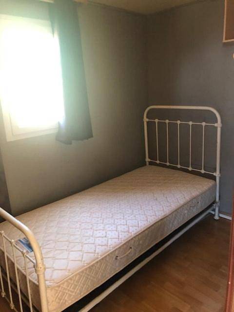 Location de vacances pour 5 personnes, avec piscine et terrasse ainsi que jardin et vue, animaux acceptés à Damiatte - 4