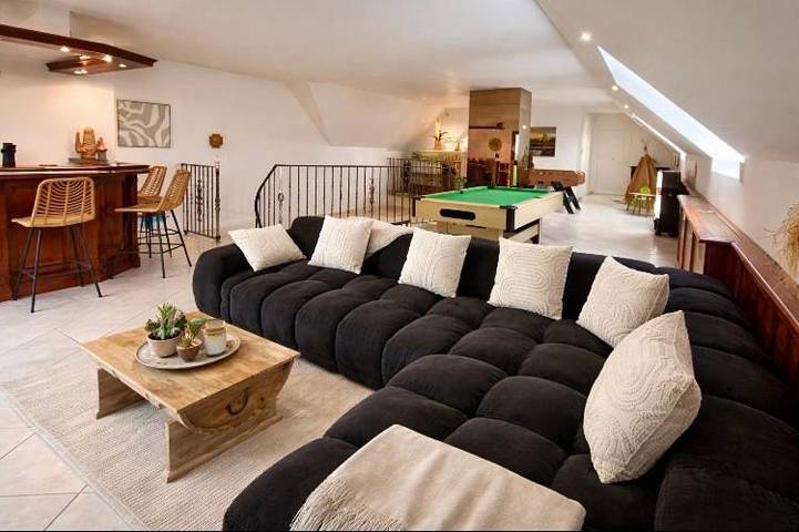 Location de vacances pour 14 personnes, avec vue et terrasse à Huisnes-sur-Mer