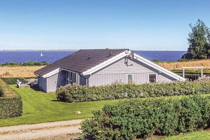 Ferienhaus für 6 Personen, mit Sauna und Terrasse sowie Garten in Mommark