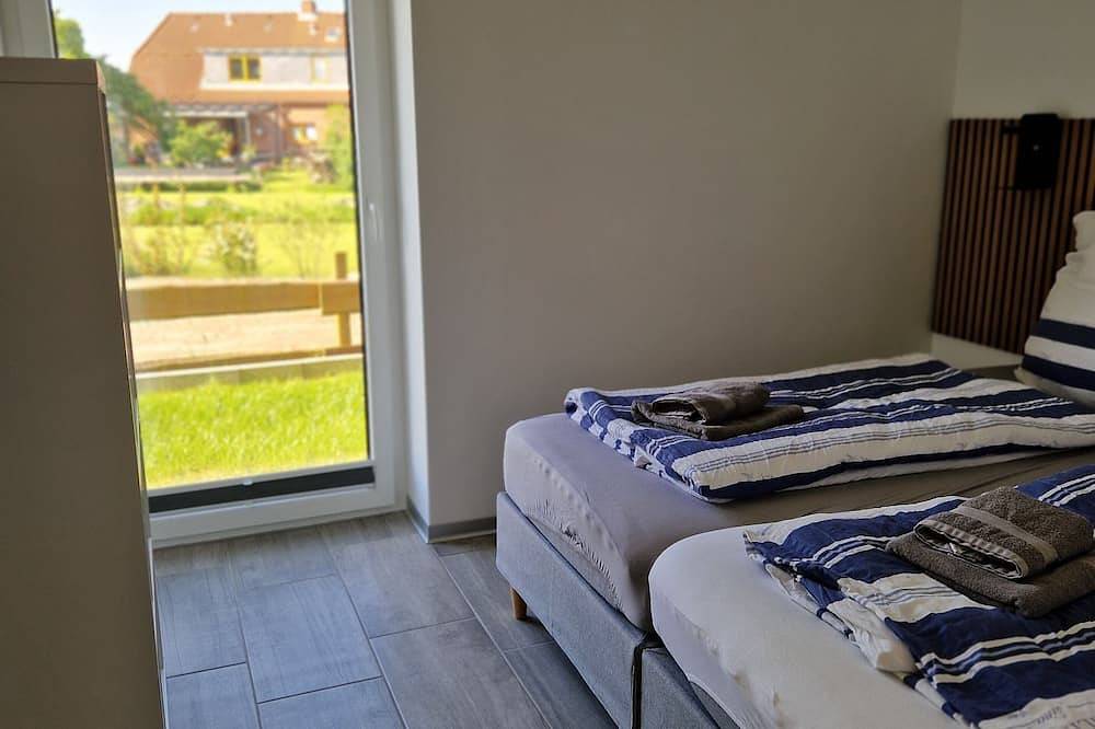 Neue Stadtvilla Flut 14 Personen mit Sauna in Schülp, Eider-Treene-Sorge