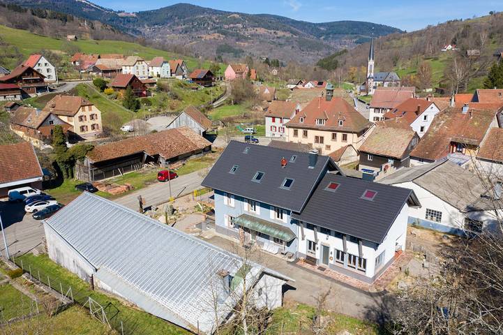 Gîte pour 25 personnes, avec terrasse et jardin ainsi que jacuzzi et sauna dans Schnepfenried