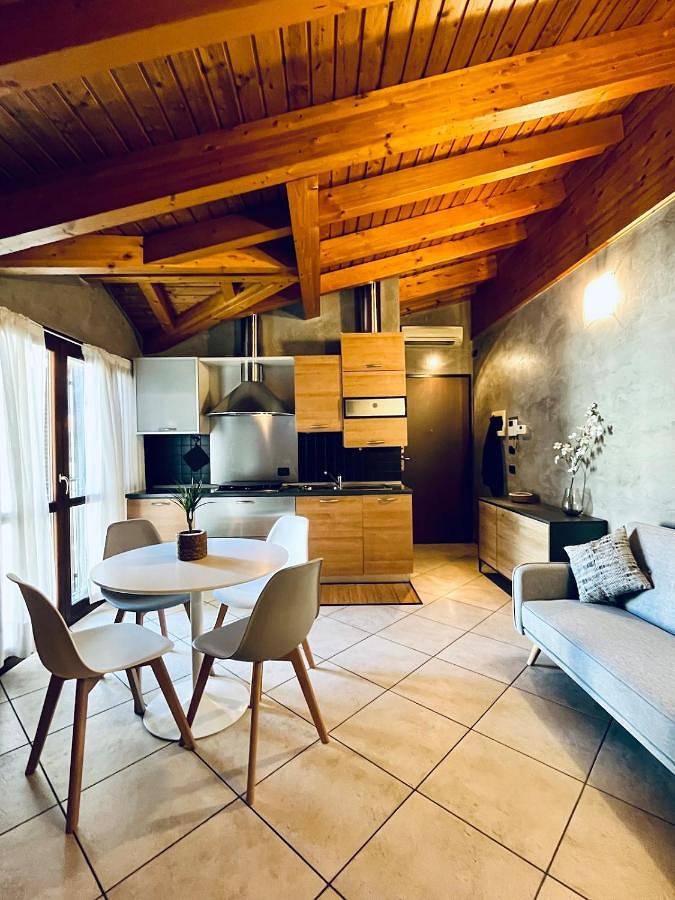 Appartamento per 3 persone, con Balcone a Seregno