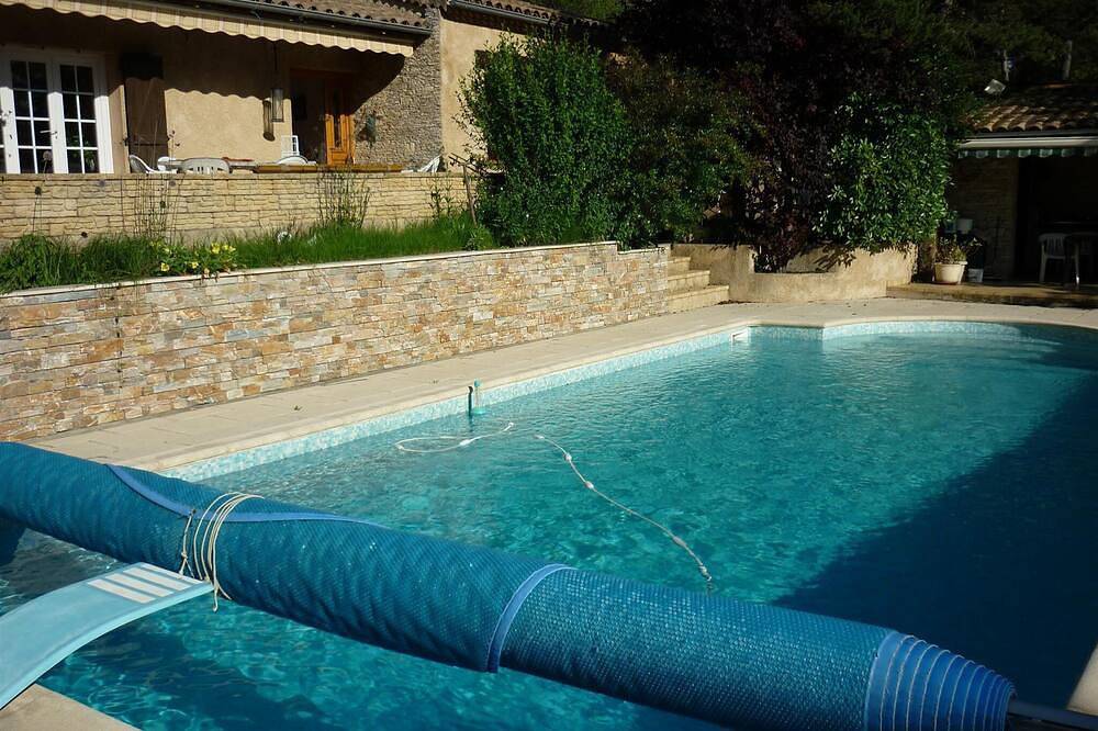 Villa 100 m2 With Swimming Pool, Summer Kitchen - Ideal For Family in AOC Saint-Julien, Región Brignoles