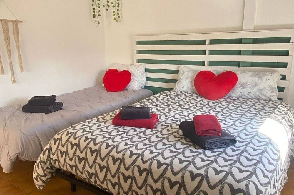 Refuge in the village! We accept pets! in Casegas e Ourondo, Aldeias de Xisto