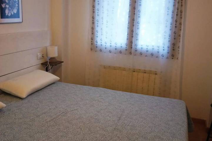 Ganze Wohnung, Gemütliche Wohnung in Bergnähe für 4 Personen in Villanúa, Aragonesische Pyrenäen