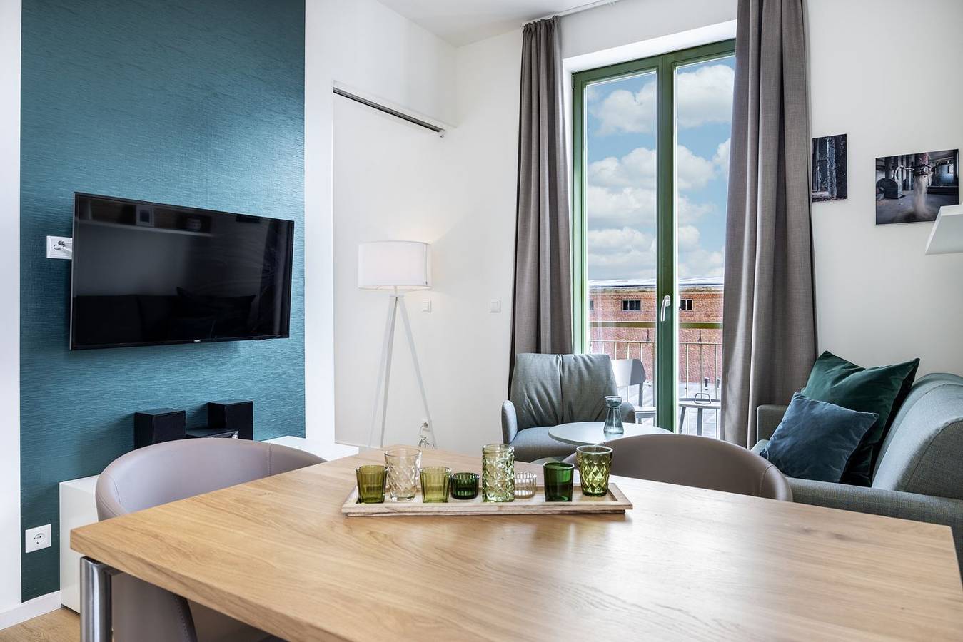 Ganze Wohnung, Schickes Apartment mit Balkon in erstklassiger Lage im Hafen inkl. Saunanutzung in Wismar, Nordwestmecklenburg (Wismar und Umgebung)