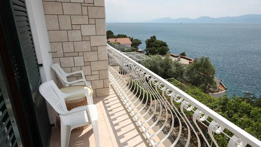 Apartament wakacyjny dla 9 osób w Drvenik