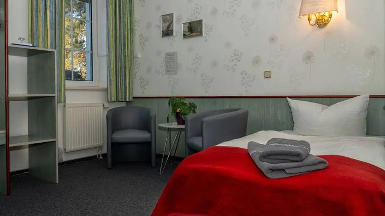 Doppelzimmer für 2 Personen (20 m²) in Bad Saarow in Bad Saarow, Dahme-Seengebiet