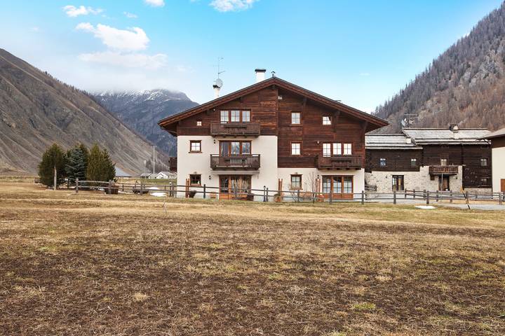 Hütte für 4 Personen, mit Seeblick und Garten, mit Haustier in Livigno (Stadt)