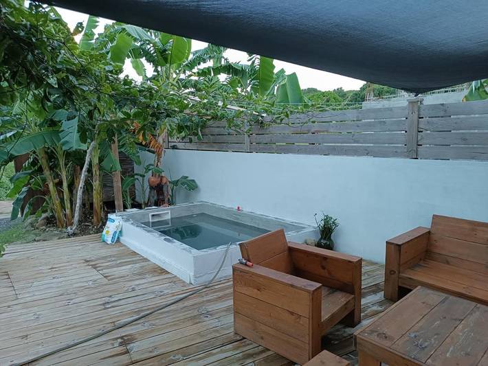 Ferme pour 2 personnes, avec piscine et jardin à Sainte-Anne