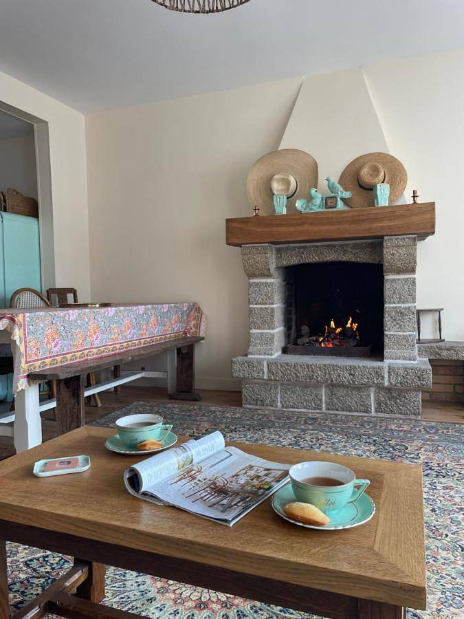 Location de vacances pour 11 personnes, avec jardin à La Lucerne-d'Outremer - 2