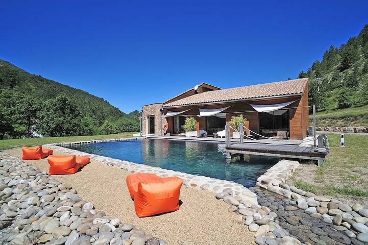Gîte pour 4 personnes, avec piscine ainsi que sauna et jardin dans Drôme provençale - 4