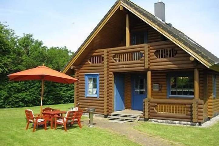 Ferienhaus für 6 Personen, mit Garten und Balkon in Hasselberg