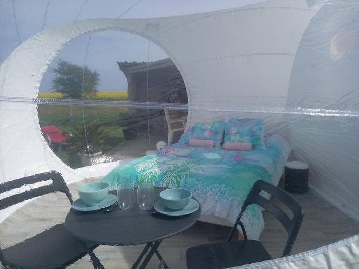 Location de vacances pour 2 personnes, avec jardin ainsi que terrasse et jacuzzi à Yèvres - 2