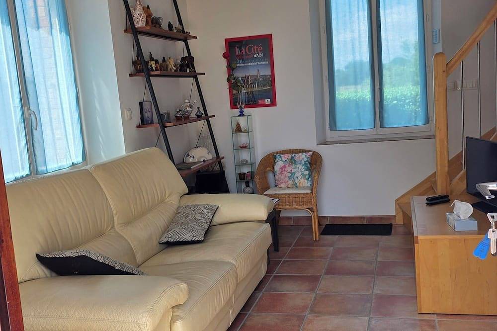 Charmante petite maisonnette située à 7km de la cité épiscopale d'Albi in Terssac, Région d'Albi