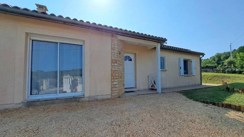 Location de vacances pour 6 personnes, avec Jardin et Piscine à Marcillac-Saint-Quentin - 2