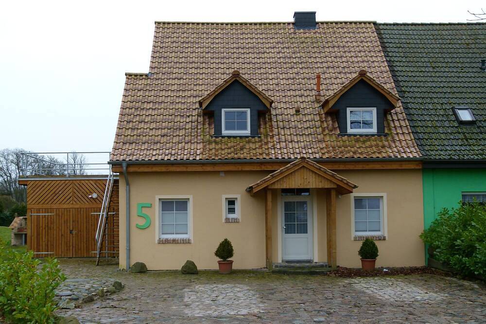 Ganze Wohnung, Ferienwohnung an der Ostsee - in der Kühlung in Wichmannsdorf, Kröpelin
