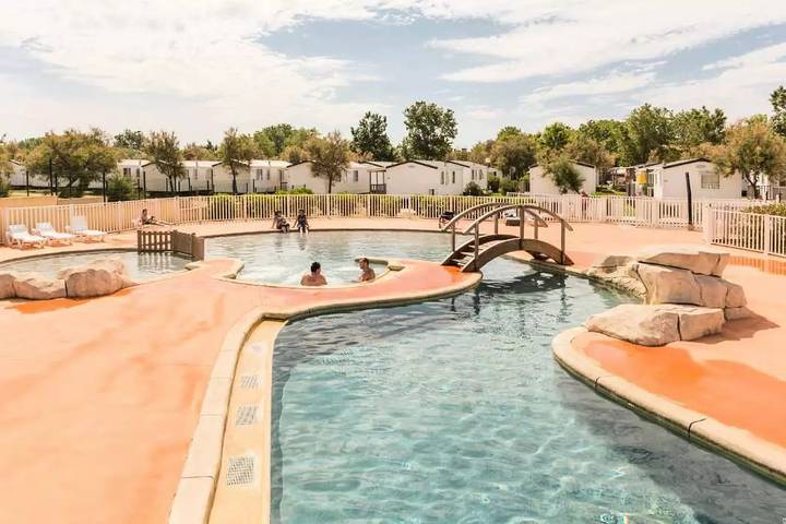 Camping für 6 Personen, mit Terrasse in Languedoc-Roussillon - 4