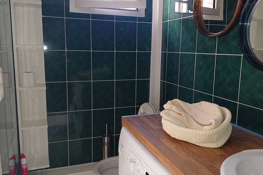 Apartamento entero, Quiet studio with pool in Clarensac, Region de Nimes