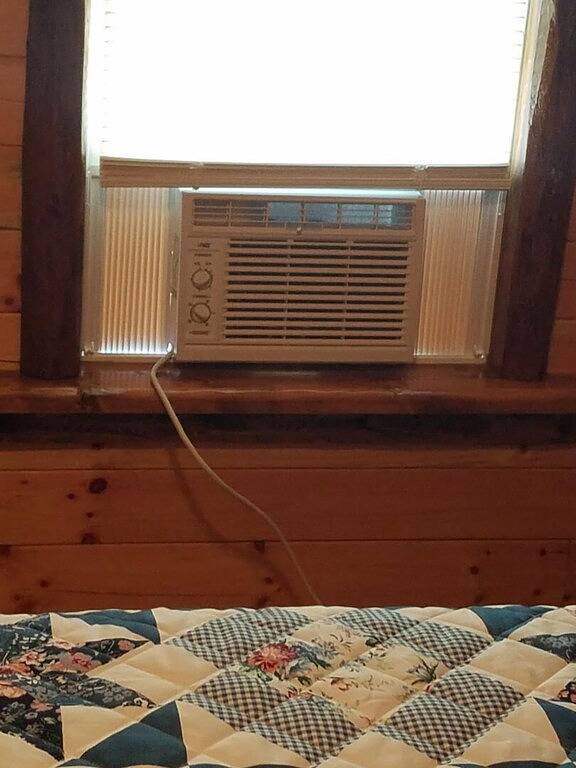 Sunset Cabin #7 in Ashtabula County