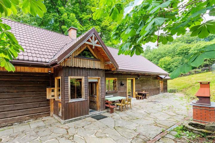 Apartament wakacyjny dla 13 osób, z widok i ogród, zwierzęta dozwolone w Laskowa - Kamionna