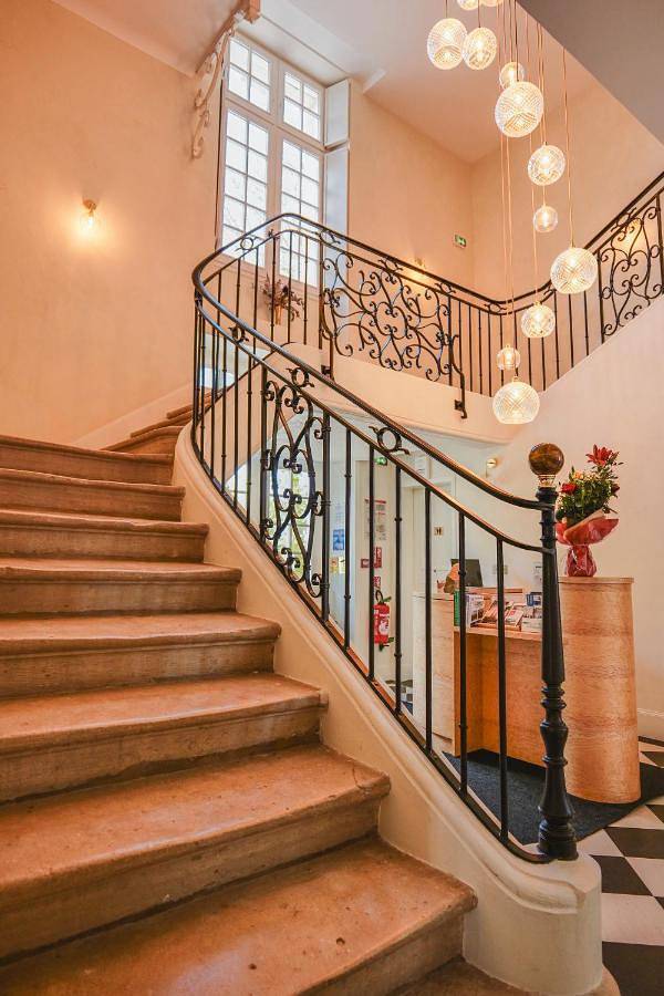 Hôtel pour 2 personnes, avec piscine ainsi que jardin et vue à Bény-sur-Mer - 3