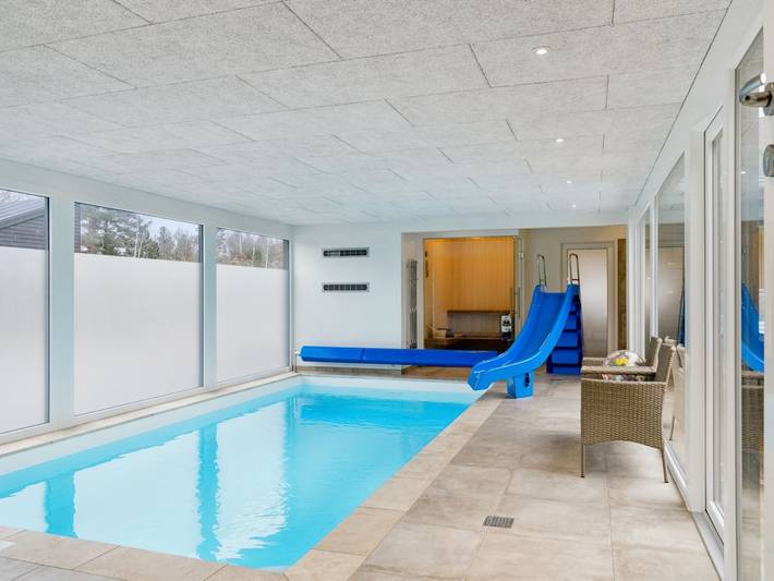 Ferienhaus für 22 Personen, mit Whirlpool und Terrasse sowie Pool und Sauna in Bønnerup Strand - 2
