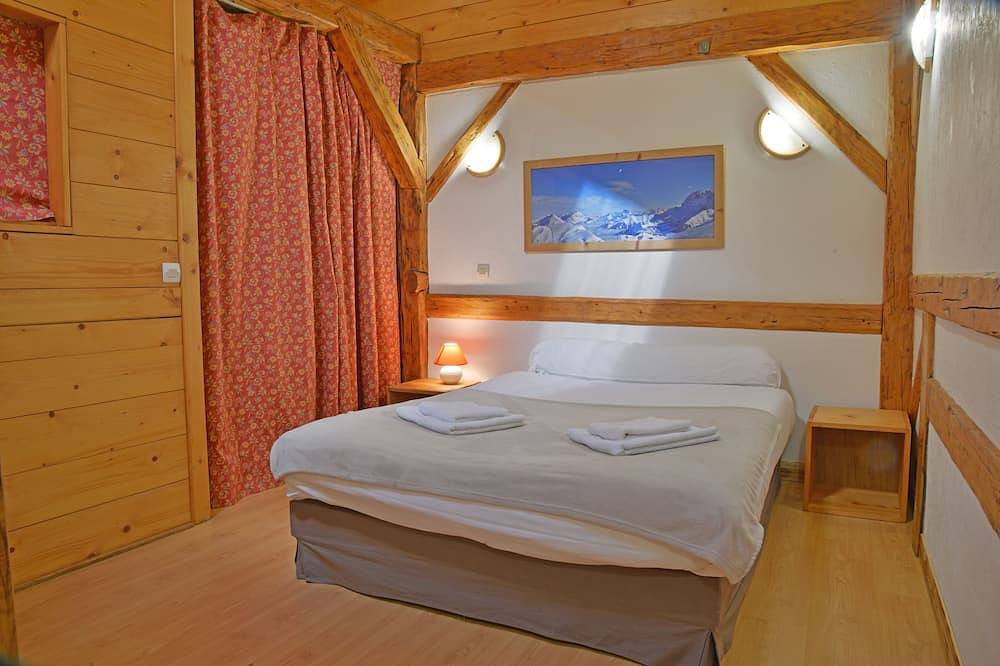Ganze Wohnung, Wohnung in traditionellem Haus 100 m Skibus Montriond Morzine Avoriaz in Montriond, Les Portes du Soleil