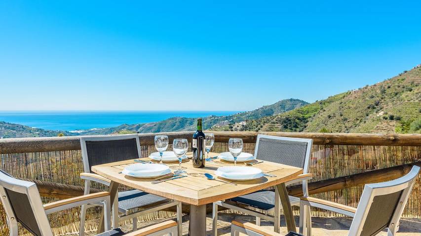 Casa rural para 4 personas, con balcón/terraza, Se admiten mascotas en Cómpeta - 3