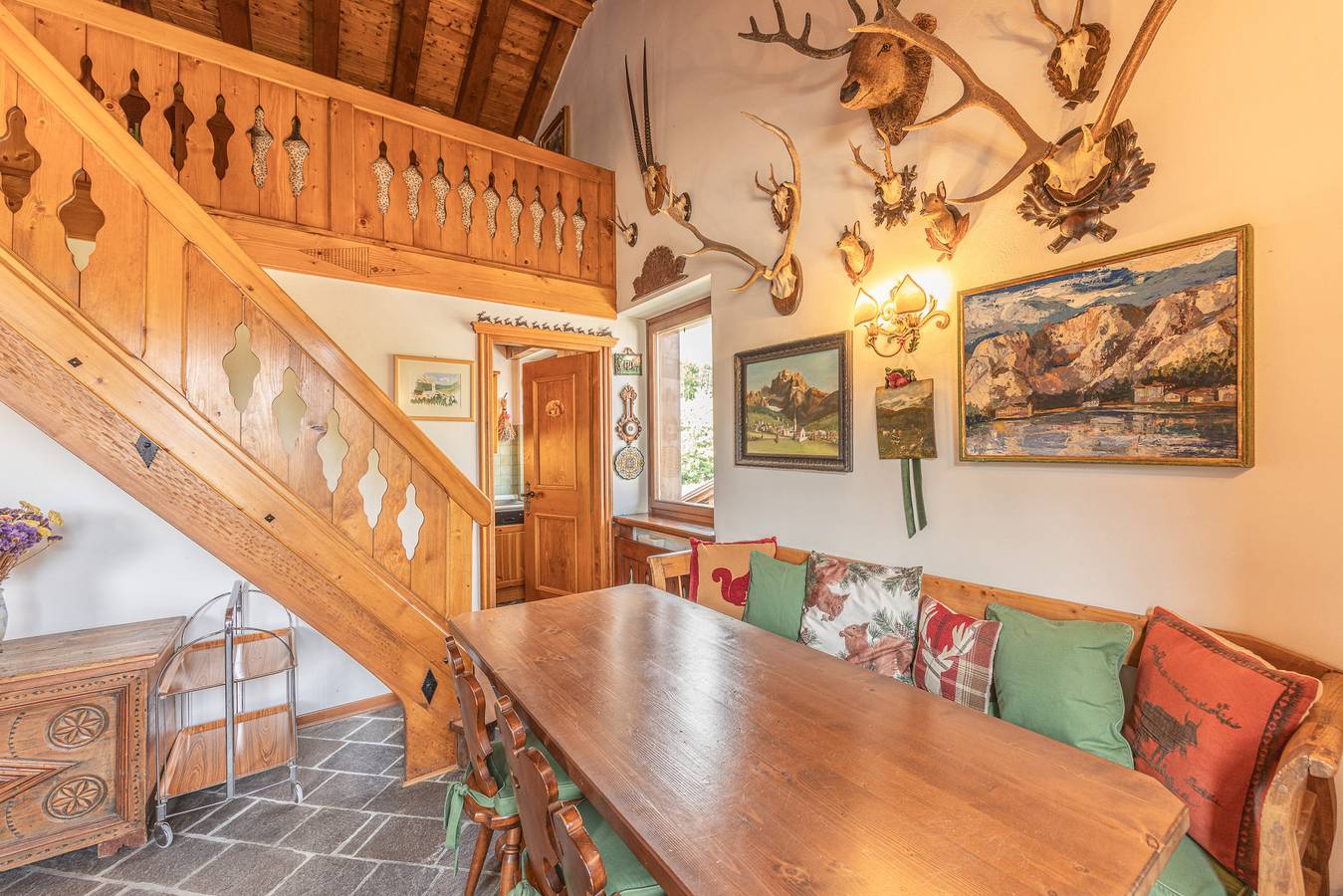 Appartamento intero, Casa Scoiattolo, con balcone panoramico  in San Vito di Cadore, Dolomiti Superski