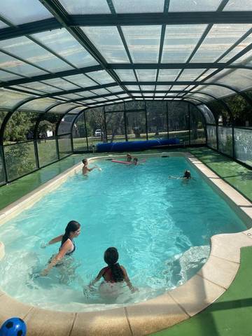Gîte pour 5 personnes, avec piscine et terrasse à Méjannes-le-Clap
