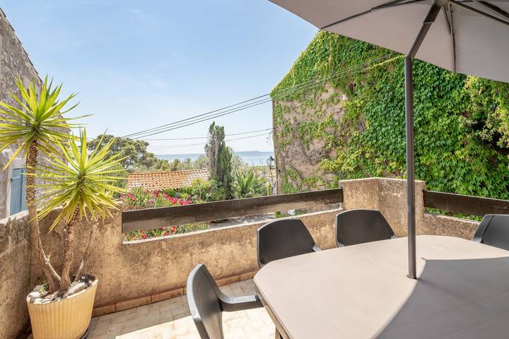 Apartamento para 5 personas, con vistas al lago, Se admiten mascotas en Bages (Aude)