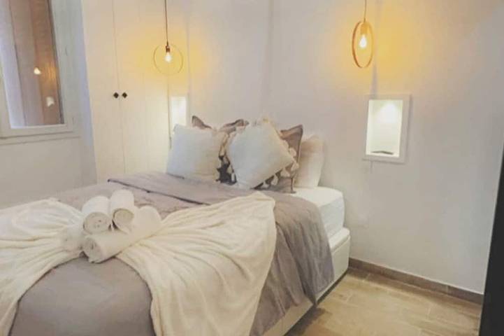 Location de vacances pour 4 personnes, avec sauna et terrasse ainsi que jardin et jacuzzi à Pierrefitte-sur-Seine - 2