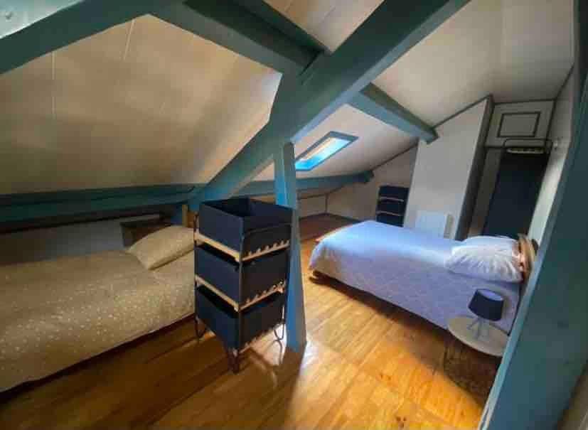 Appartement entier, One-Bedroom Apartment in Orgelet, Jura Francais