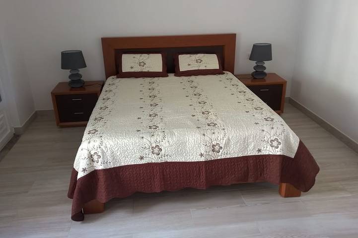 Location de vacances pour 8 personnes, avec jardin et terrasse dans Lagoa de Albufeira - 2