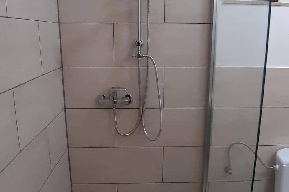 Ganze Wohnung, Ferienwohnung Smillenzweg mit eingezäunten Garten in Hagen Auf Rügen, Lohme