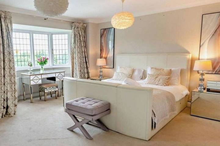 Holiday rental for 12 people, with Terrace and Garden in Berkshire