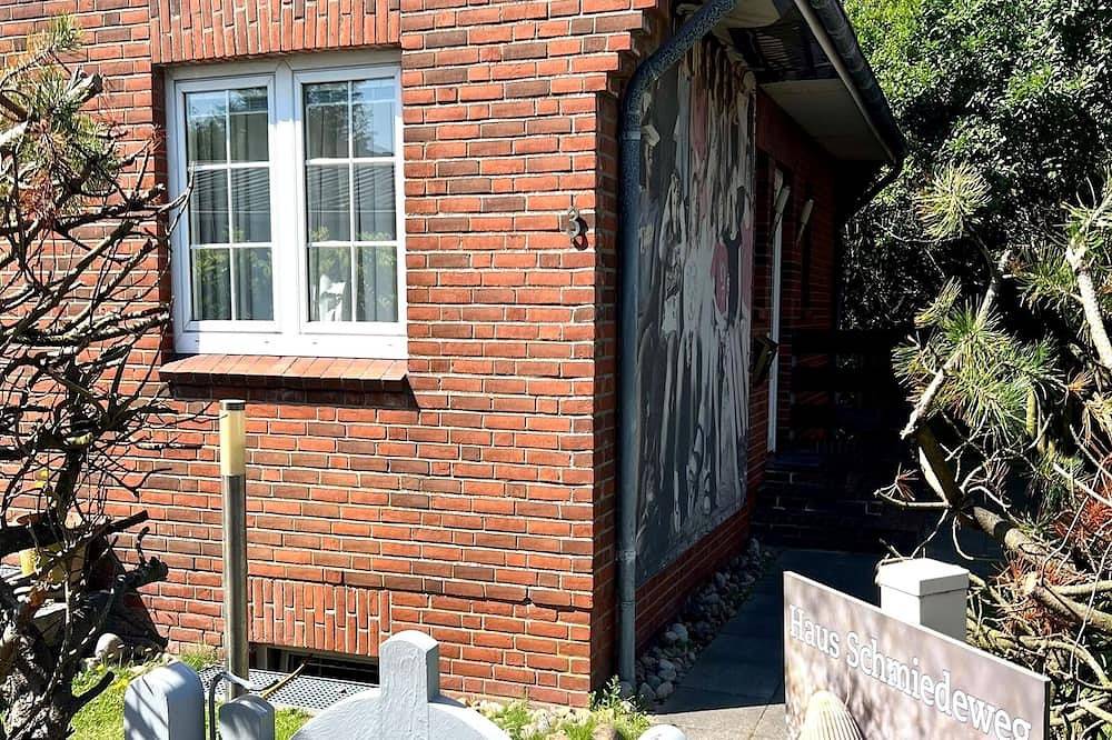 Ganze Wohnung, Lichtdurchflutete Ferienwohnung in ruhiger Lage mit Sauna in Westerland in Westerland, Sylt (Gemeinde)