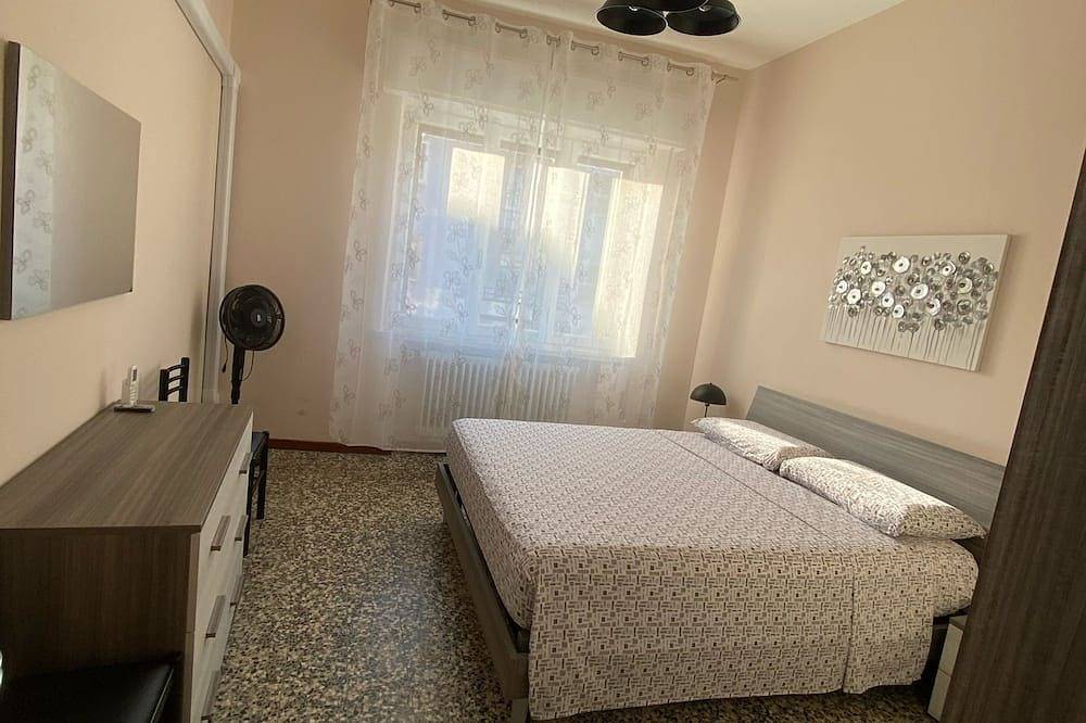 Ganze Wohnung, Mantova sweet home 2-bedroom apartment in phenomenal Mantova with Ac, Wifi in Mantua, Mantua Provinz