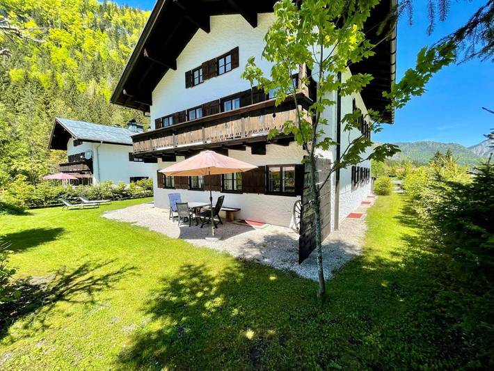 Ferienwohnung für 4 Personen, mit Terrasse und Garten sowie Ausblick in Winklmoosalm