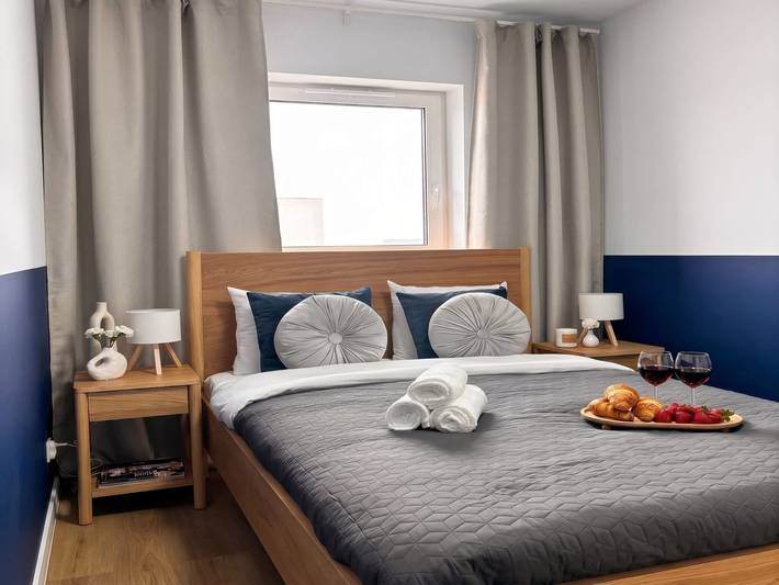 Cały apartament, Jasny apartament dla 4 osób z balkonem w Łodzi in Łódź, Województwo łódzkie